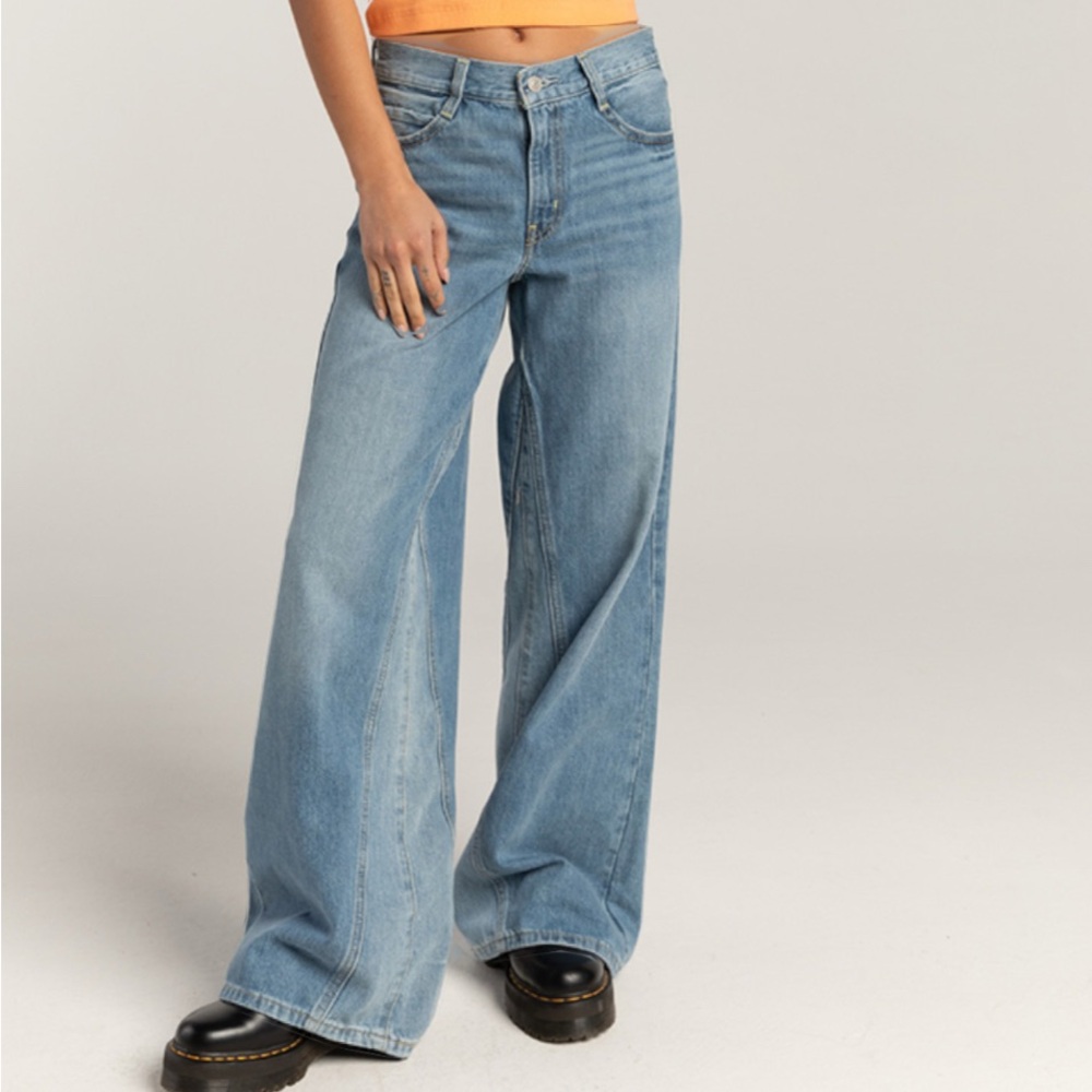 Levi’s 94 Baggie Wide Leg Jean size 31